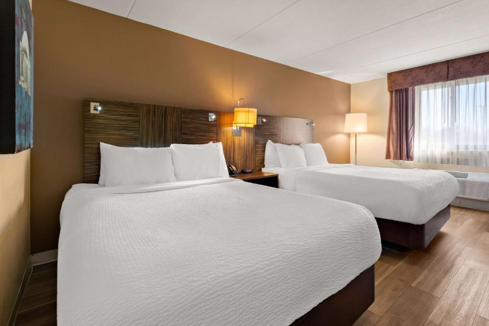 Studio Suite with Two Queen Beds - Non-Smoking interior